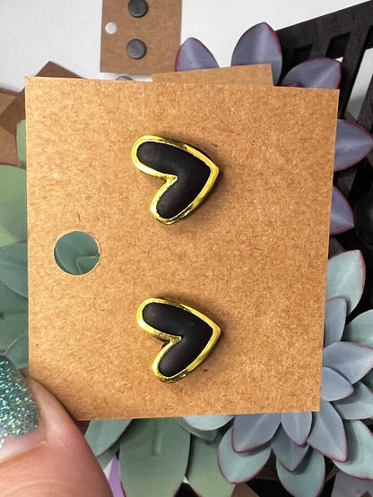 gold frame stud earrings